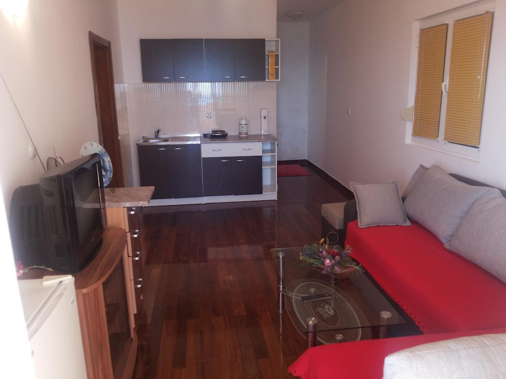Apartments And Studios Anicic 우체하 객실 사진